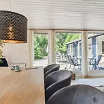Sylvie - 400m From The Sea By Interhome Vester Somarken