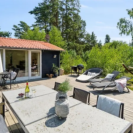 Sylvie - 400m From The Sea By Interhome Vester Somarken