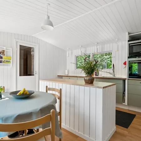 Sylvie - 400m From The Sea By Interhome Holiday home