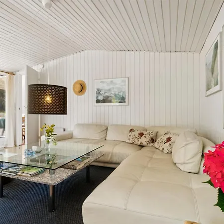 Holiday home Sylvie - 400m From The Sea By Interhome *